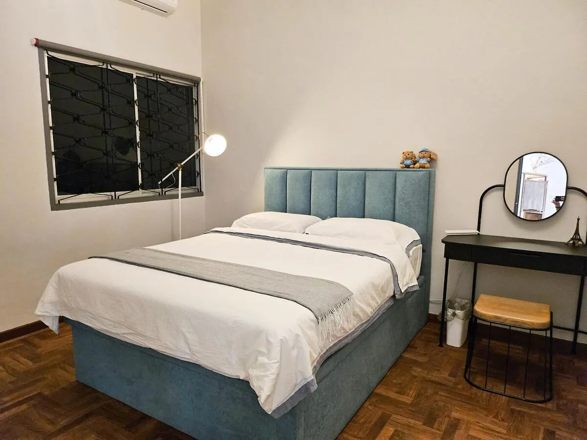 Feriehus Retro Vintage House 5 Min Ksl, City Square, Ciq Johor Bahru
