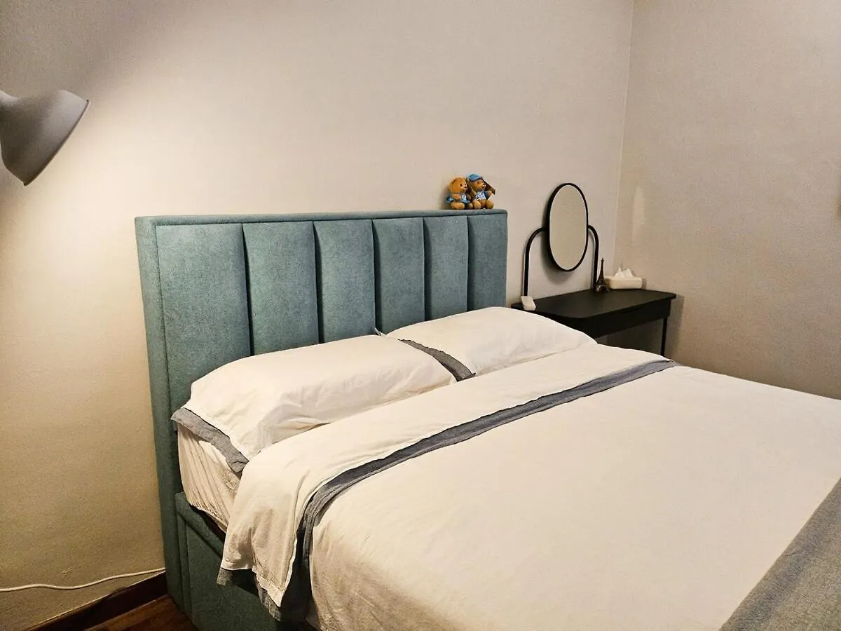 Retro Vintage House 5 Min Ksl, City Square, Ciq Johor Bahru 0*,  Malaysia